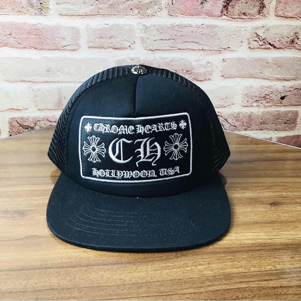 NWT Chrome Hearts Trucker Hat Black